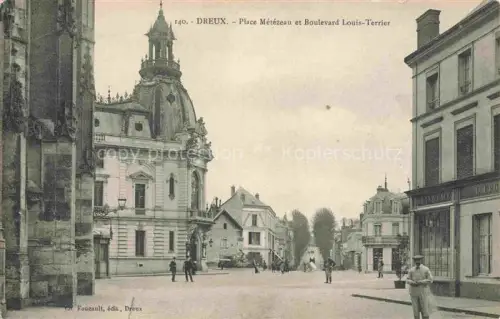 AK / Ansichtskarte Dreux 28 Eure-et-Loir Place Métézeau et Boulevard Louis-Terrier