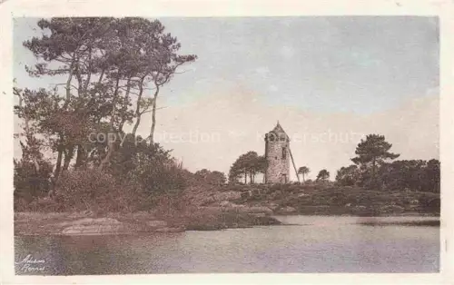 AK / Ansichtskarte Breal-sous-Montfort Rennes 35 Ille-et-Vilaine Le vieux moulin-a-vent de la Roche et l'Etang