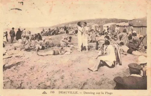 AK / Ansichtskarte DEAUVILLE-SUR-MER Lisieux 14 Calvados Dancing sur la Plage