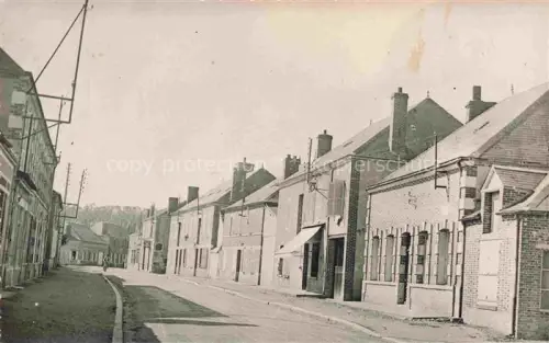 AK / Ansichtskarte Trigueres Montargis 45 Loiret Grande Rue