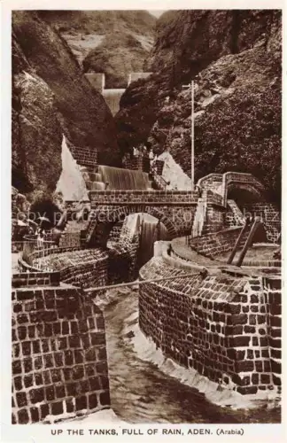 AK / Ansichtskarte ADEN Jemen Up the tanks full of rain
