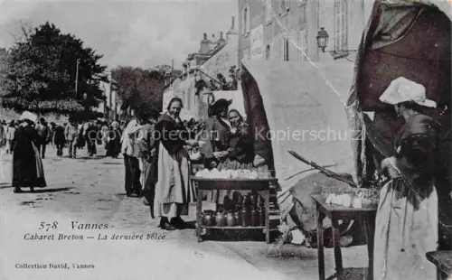 AK / Ansichtskarte VANNES 56 Morbihan Cabaret Breton La dernière bolée