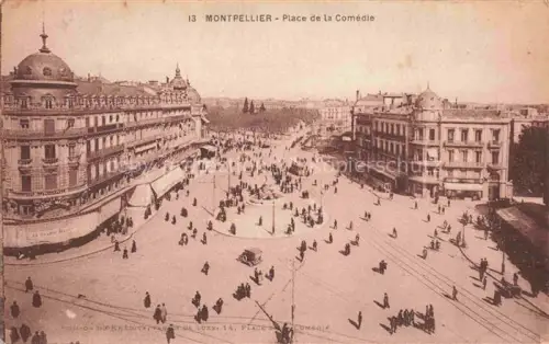 AK / Ansichtskarte MONTPELLIER 34 Place de la Comédie