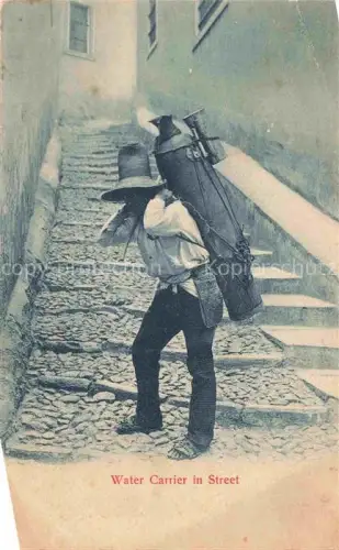 AK / Ansichtskarte Wassertraeger Wasserverkaeufer Water Carrier Handwerk-- 