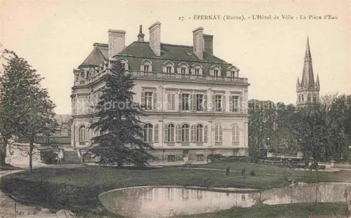 AK / Ansichtskarte EPERNAY 51 Marne Hotel de Ville La Piece d'Eau