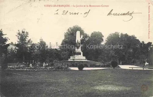 AK / Ansichtskarte Vitry-le-Francois 51 Marne Le Jardin et le Monument Carnot