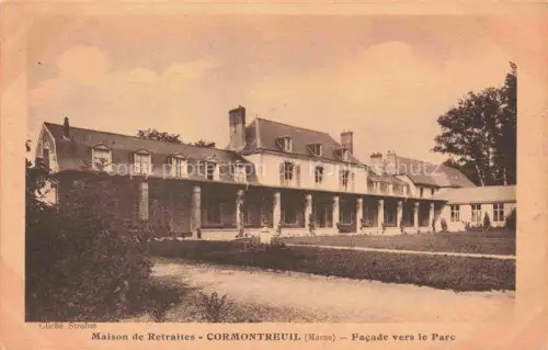 AK / Ansichtskarte Cormontreuil REIMS 51 Marne Maison de Retraites Facade vers le Parc