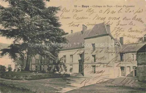 AK / Ansichtskarte Baye Epernay 51 Marne Chateau de Baye Cour d'honneur