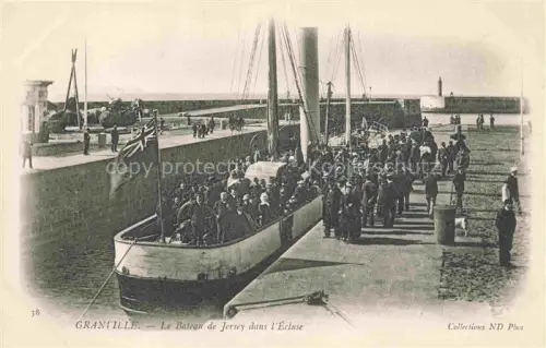 AK / Ansichtskarte GRANVILLE 50 Manche Le Bateau de Jersey dans l'écluse