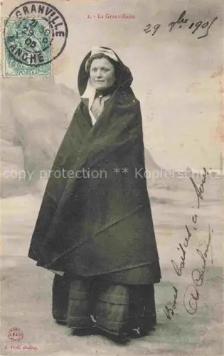 AK / Ansichtskarte GRANVILLE 50 Manche Une jeune femme de la ville La Granvillaise