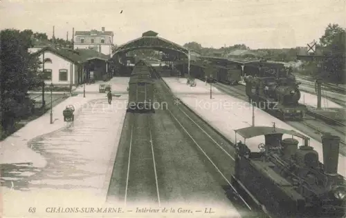 AK / Ansichtskarte Chalons-sur-Marne 51 Marne Intérieur de la gare