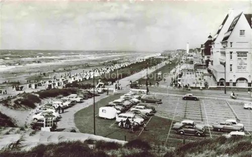 AK / Ansichtskarte NOORDWIJK aan Zee Nordwijk aan Zee NL Koningin Wilhelmina Boulevard Strand