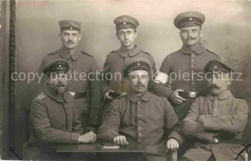 AK / Ansichtskarte KoeNIGSBERG  Ostpreussen Kaliningrad RU Gruppenfoto WK1 75. Reserve Division