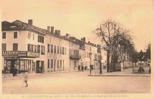 AK / Ansichtskarte VILLENEUVE-SUR-LOT 47 Lot-et-Garonne La Place St. Michel et le Boulevard Bernard-Palissy