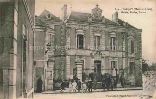 AK / Ansichtskarte Parcay-les-Pins SAUMUR 49 Maine-et-Loire Mairie Ècoles Postes