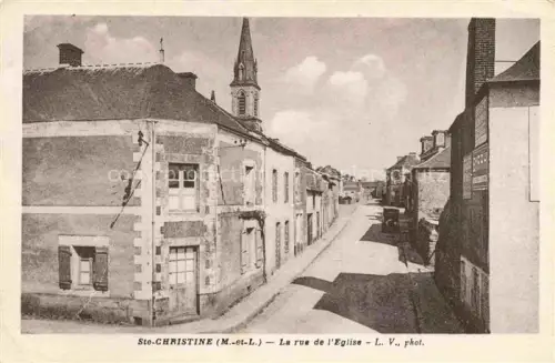 AK / Ansichtskarte Sainte-Christine Maine-et-Loire Rue de l'Eglise