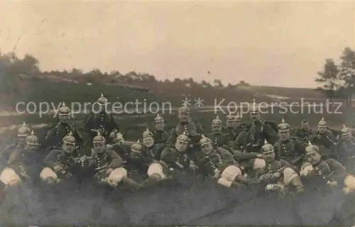AK / Ansichtskarte Sennelager Paderborn Militaercamp Pickelhauben uebung Gruppenfoto