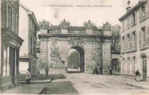 AK / Ansichtskarte Vitry-le-Francois 51 Marne Porte du Poet