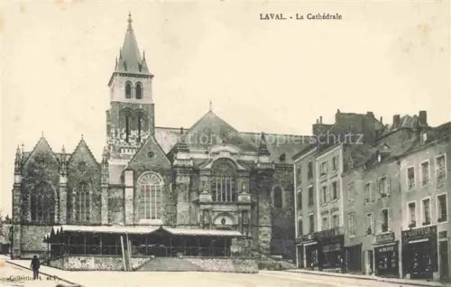 AK / Ansichtskarte LAVAL  53 Mayenne La Cathedrale