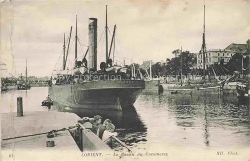 AK / Ansichtskarte LORIENT 56 Morbihan Le Bassin du Commerce