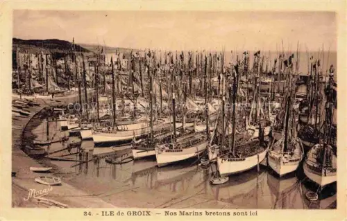 AK / Ansichtskarte Ile-de-Groix LORIENT 56 Morbihan Nos Marins bretons sont ici