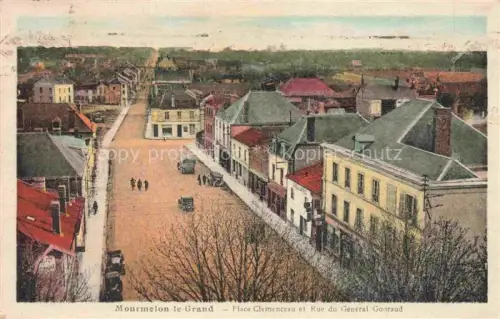 AK / Ansichtskarte Mourmelon Camp de Mourmelon 51 Marne Place Clemenceau et Rue du General Gouraud