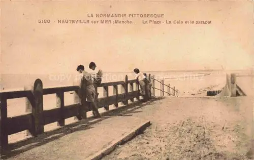 AK / Ansichtskarte Hauteville-sur-Mer Coutances 50 Manche La Plage La Cale et le parapot