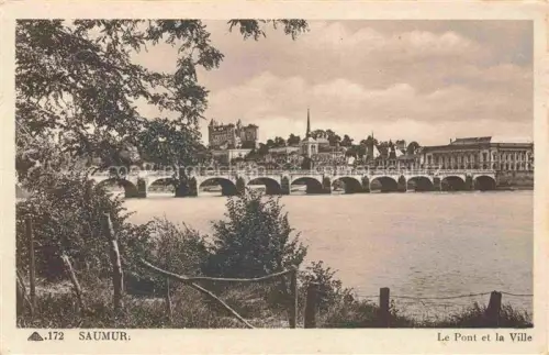 AK / Ansichtskarte Saumur 49 Maine-et-Loire Le Pont et la Ville