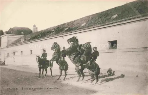 AK / Ansichtskarte Saumur 49 Maine-et-Loire Ecole de Cavalerie Courbelle