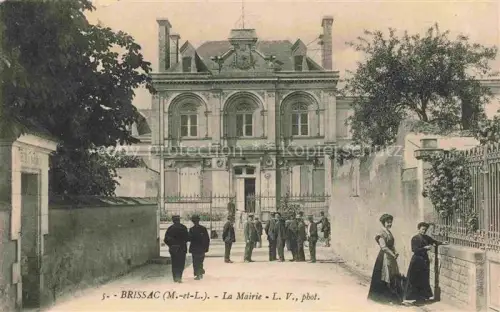 AK / Ansichtskarte Brissac-Quince ANGERS 49 Maine-et-Loire La Mairie