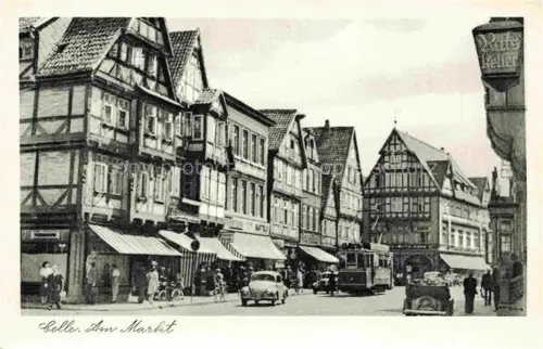 AK / Ansichtskarte CELLE  Niedersachsen Am Markt Zentrum Fachwerkhaeuser