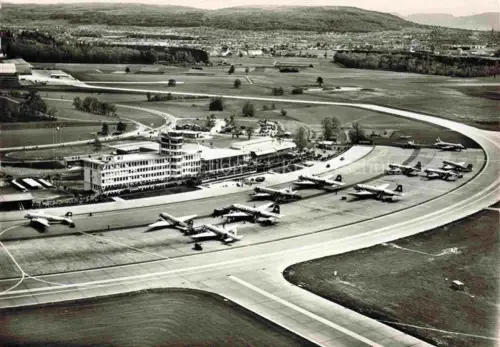 AK / Ansichtskarte Flughafen Airport Aeroporto Kloten Zuerich