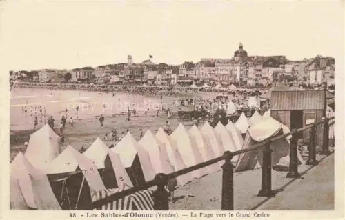 AK / Ansichtskarte Les Sables-d Olonne 85 La Plage vers le Grand Casino