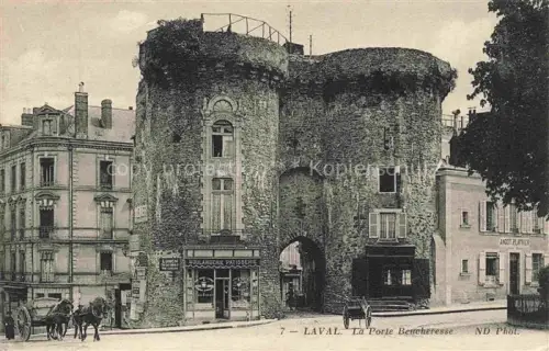 AK / Ansichtskarte LAVAL  53 Mayenne La Porte Beucheresse