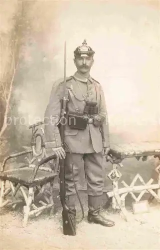 AK / Ansichtskarte 120 Regiment IR 120 Infanterie Ulm Donau WK1 Soldat in Vollmontour