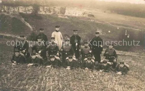 AK / Ansichtskarte ULM  Donau Gruppenfoto im Feld