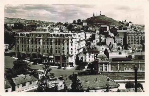 AK / Ansichtskarte Guyon les Bains Un coin de la ville dominée par la colline du Calvaire