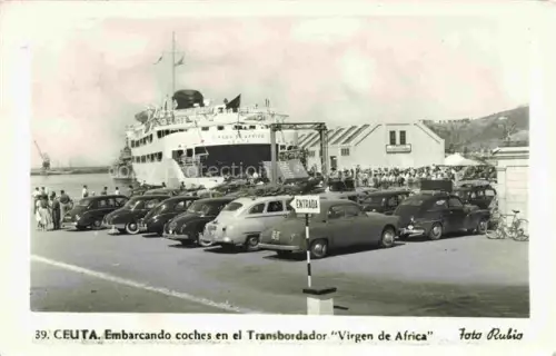 AK / Ansichtskarte Ceuta ES Embarcando coches en el Transbordador Virgen de Africa