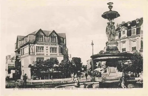 AK / Ansichtskarte DEAUVILLE-SUR-MER Lisieux 14 Calvados La Plage Fleurie Place et Hôtel Morny Fontaine