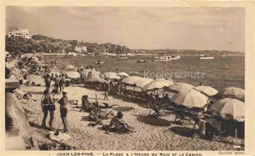 AK / Ansichtskarte JUAN-LES-PINS Antibes 06 Alpes-Maritimes La plage à l'heure du bain et le casino