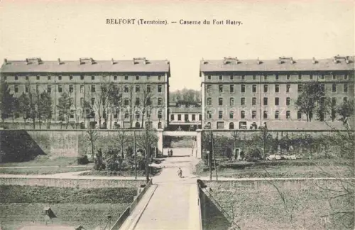 AK / Ansichtskarte BELFORT 90 Caserne du Fort Hatry