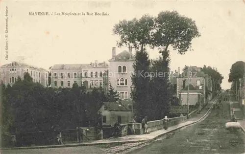AK / Ansichtskarte Mayenne 53 Mayenne Les Hospices et Rue Roullois