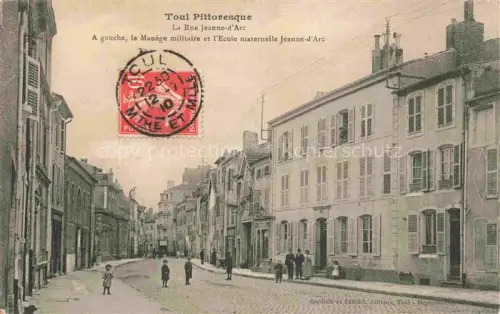 AK / Ansichtskarte Toul 54 Meurthe-et-Moselle Le Manège militaire Ecole maternelle Jeanne d Arc