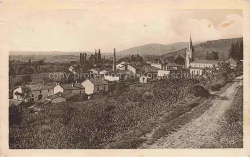 AK / Ansichtskarte Cuisiat Treffort-Cuisiat Bourg-en-Bresse 01 Ain Vue générale du centre et l'église