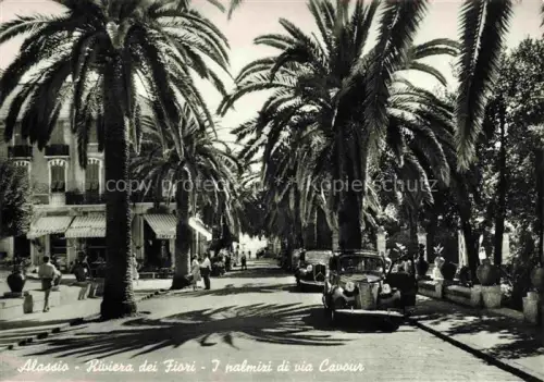 AK / Ansichtskarte ALAssIO Savona Liguria IT Riviera dei Fiori I palmizi di Via Cavour