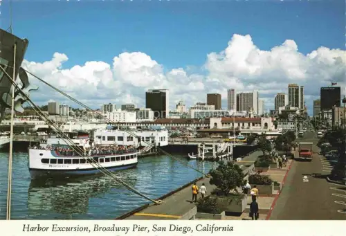AK / Ansichtskarte SAN DIEGO California USA Harbor Excursion Broadway Pier