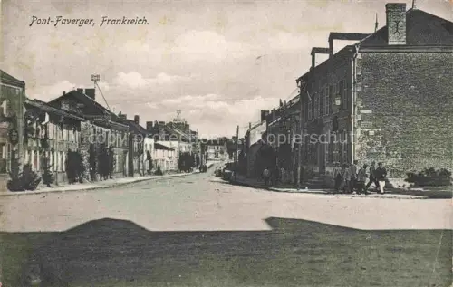 AK / Ansichtskarte Pont-Faverger  Pontfaverger-Moronvilliers REIMS 51 Marne Au centre