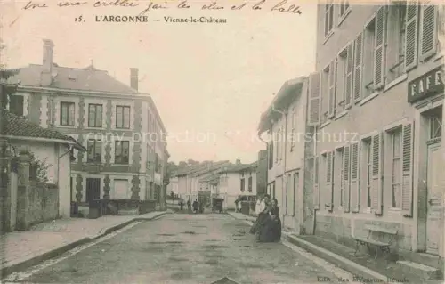 AK / Ansichtskarte Vienne-le-Chateau Sainte-Menehould 51 Marne Au centre Rue Principale