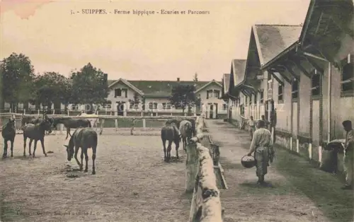 AK / Ansichtskarte Suippes Chalons-en-Champagne 51 Marne Ferme hippique Ecuries et Parcours