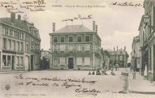 AK / Ansichtskarte Suippes Chalons-en-Champagne 51 Marne Place du Marché et Rue St. Honoré